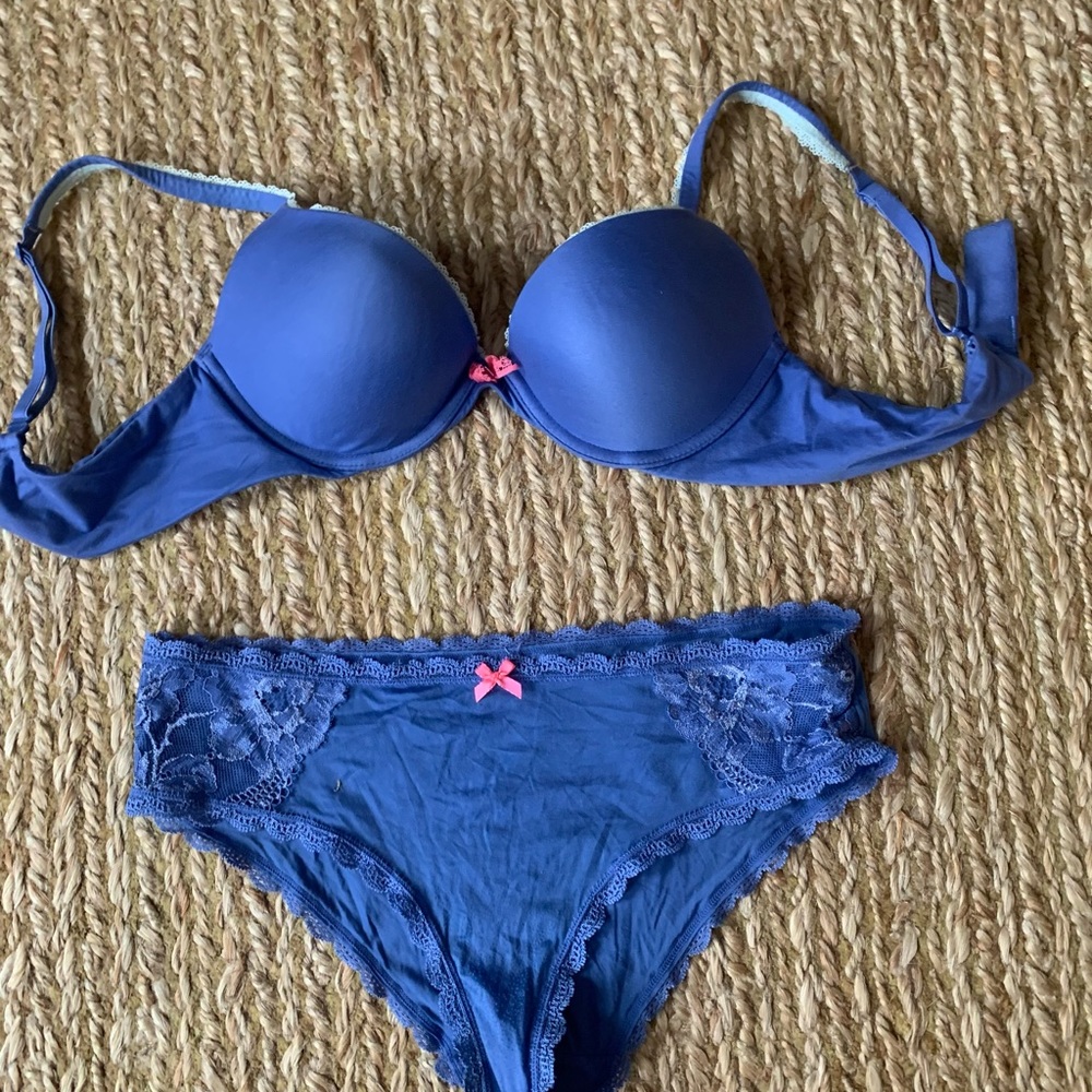 Victoria’s Secret bra